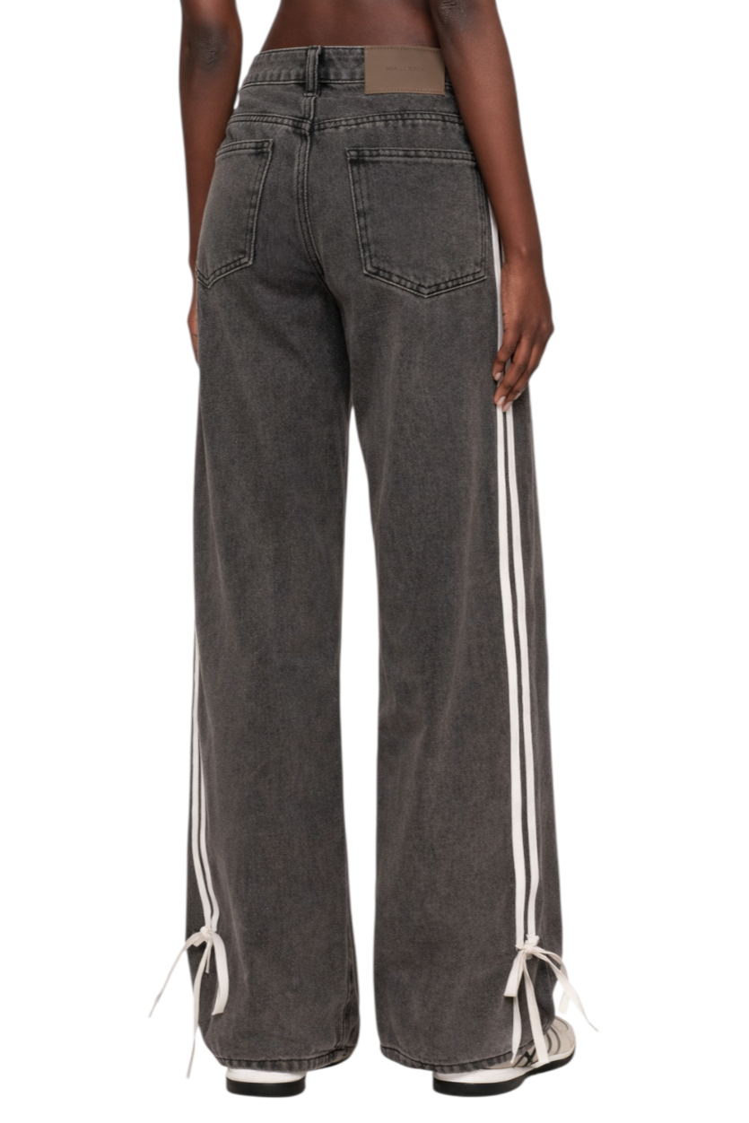 Side Striped Loose Fit Jeans